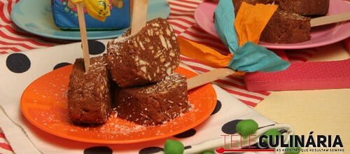 Rodelas de salame com coco