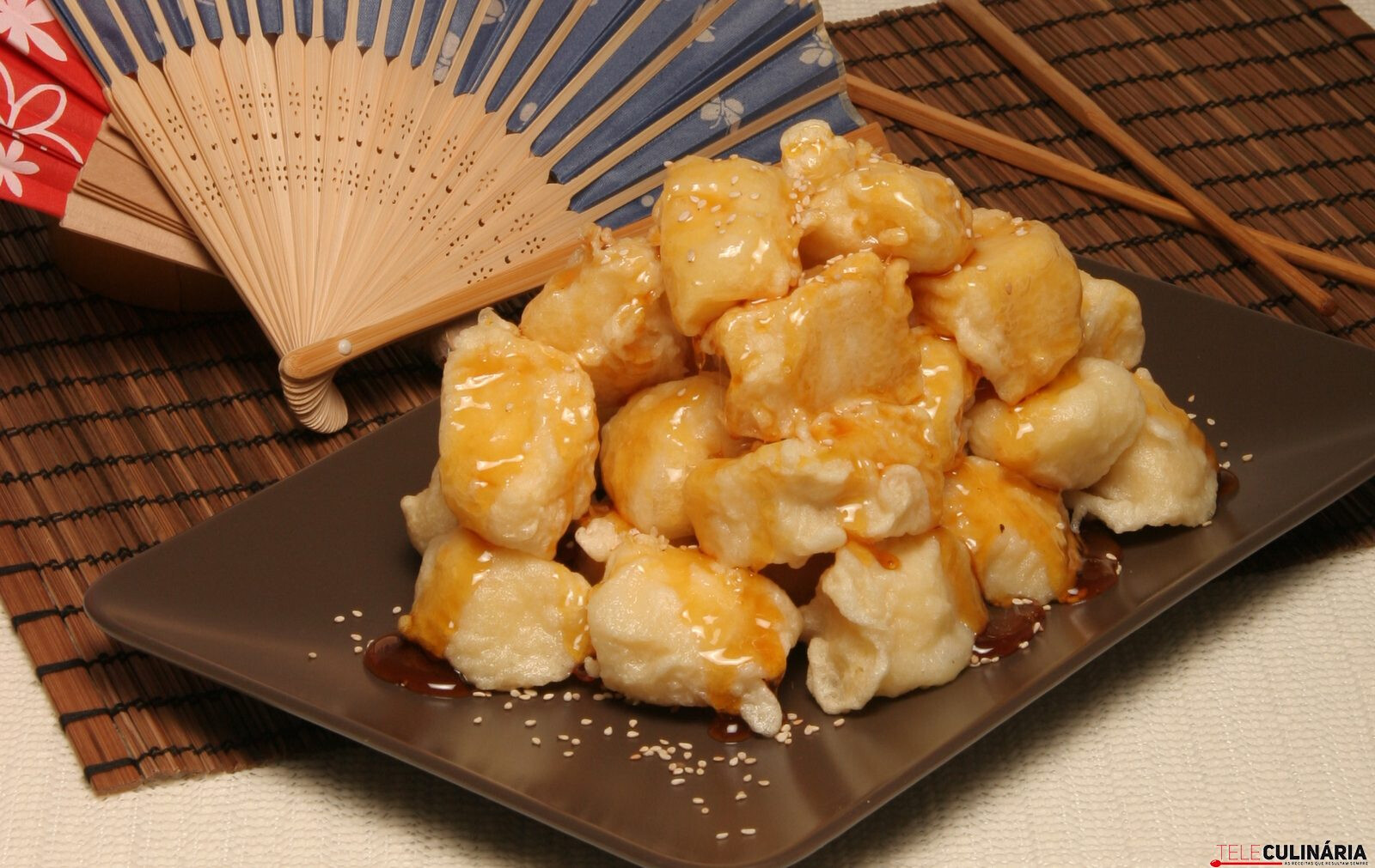 Maçãs com sementes de gergelim