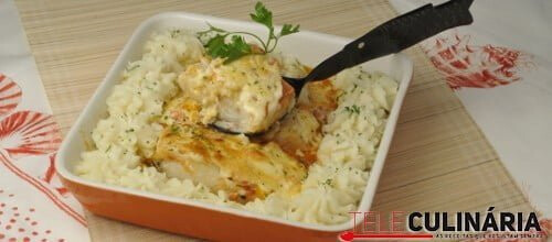 Bacalhau com puré no forno