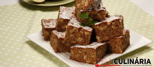 Bolo de aveia com maçã