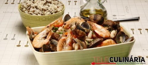 Estufado de conquilhas e feijão branco