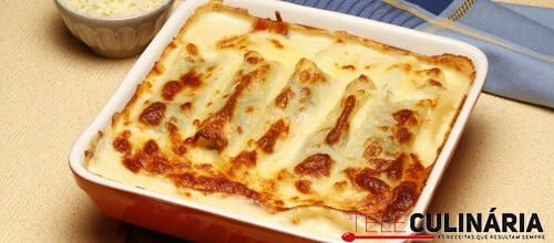Canelones com recheio de espinafres e queijo