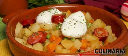 Jardineira de ovos escalfados