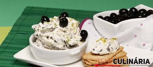 Patê de azeitonas e queijo