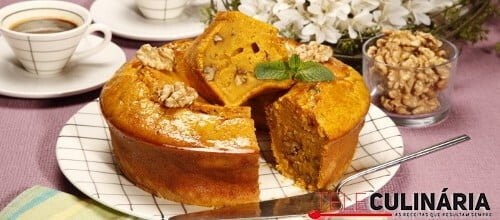 Bolo de abóbora e hortelã com nozes