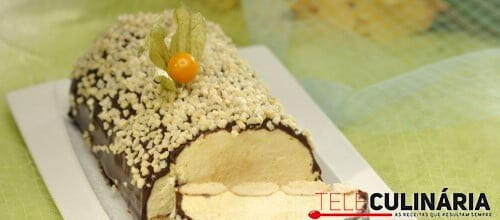 Semifrio de manga com cobertura crocante