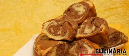 Bolo mármore de canela