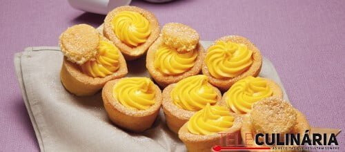 Fofinhos recheados com creme de pasteleiro