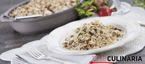 Arroz de frango do campo com frutos secos