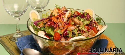 Salada de porco temperada