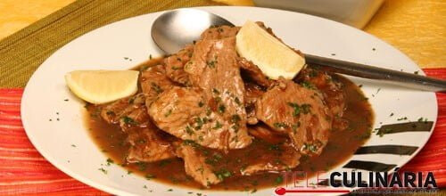 Febras no tacho com cerveja preta