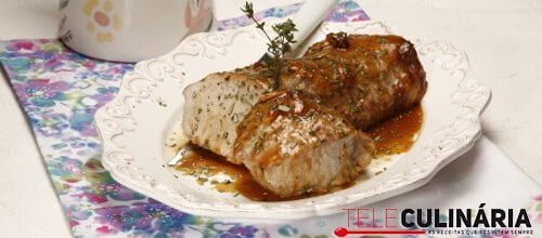 Lombo de porco assado com alecrim e tomilho
