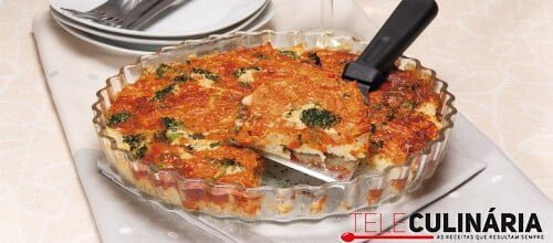 Quiche de arroz e brócolos