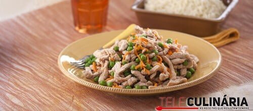 Sauté de peru com vegetais