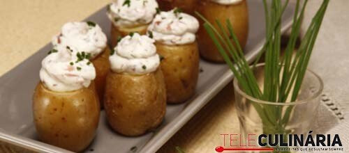 Batatinhas recheadas com queijo