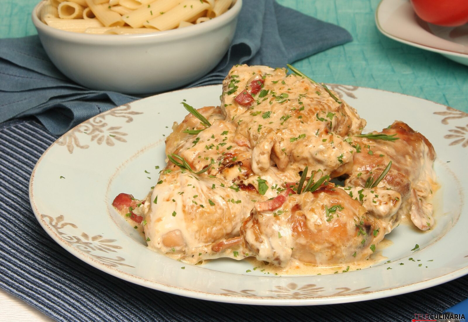 Frango com molho de natas e mostarda