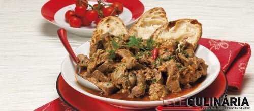 Miúdos de galinha com piripiri