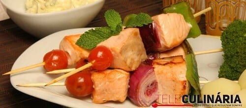 Espetadas de salmão