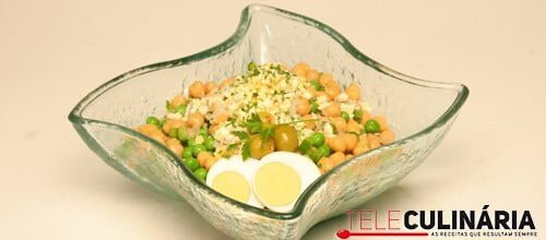 Salada caseira de grão