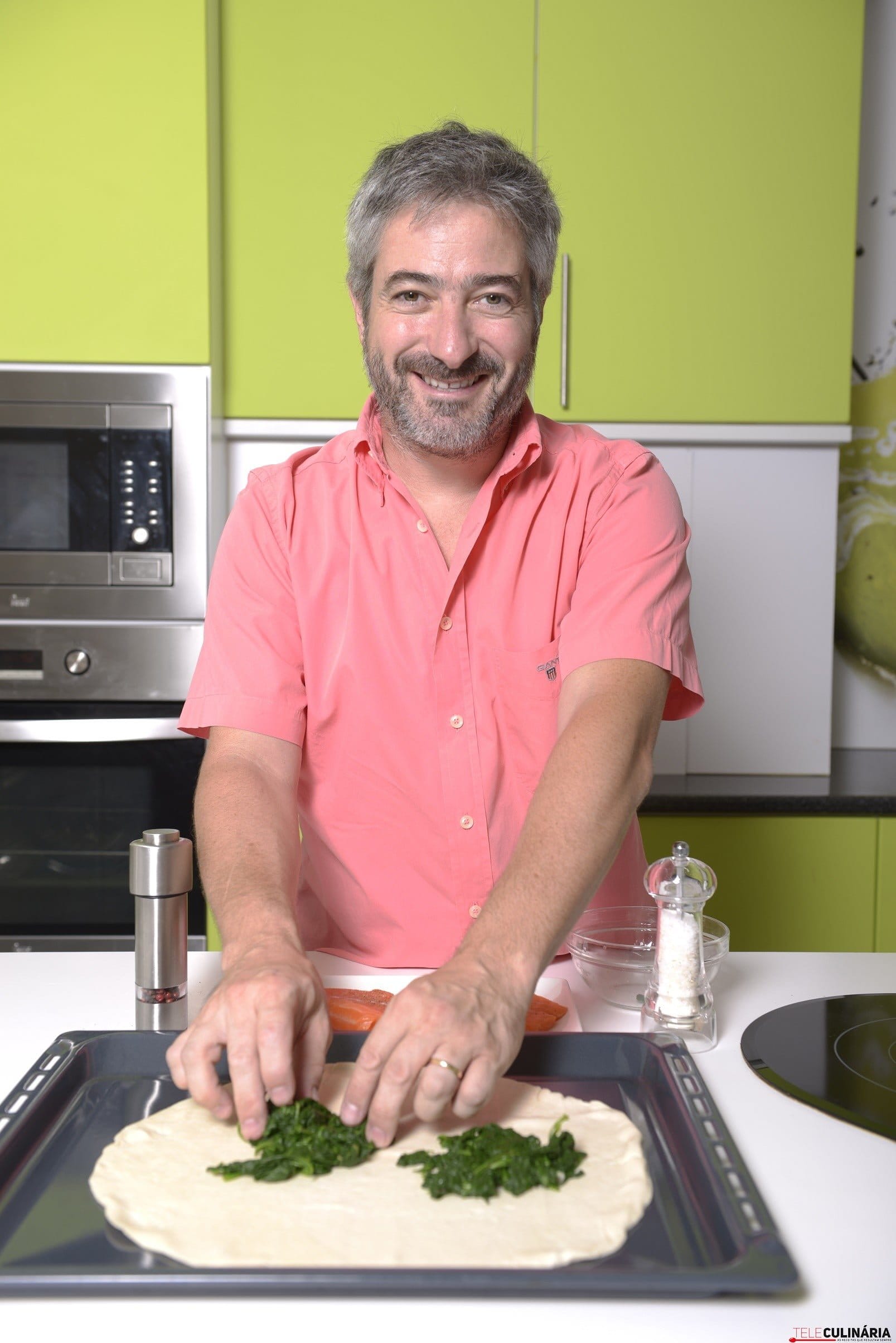 António Machado a preparar a sua receita