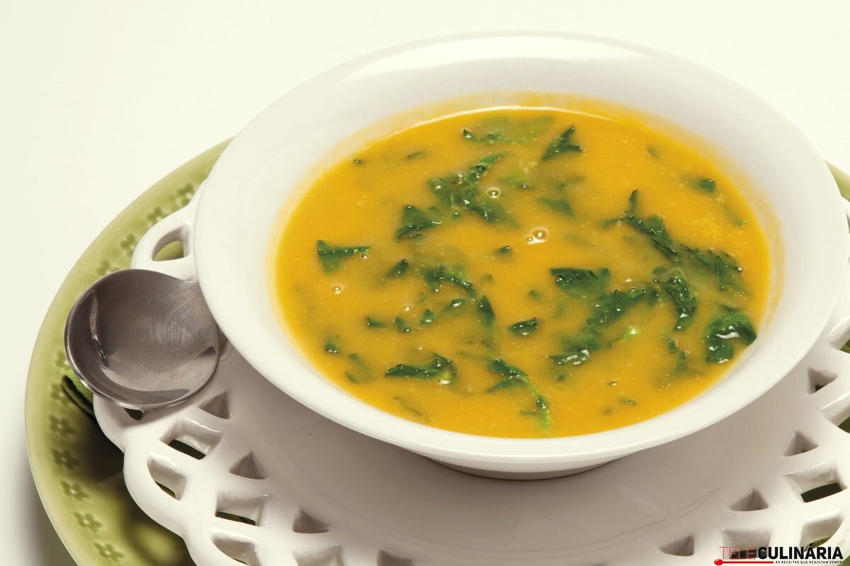 Sopa de legumes assados com agriões