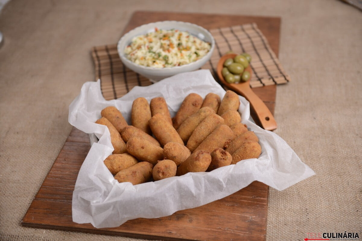Croquetes de farinheira e azeitona com arroz de legumes
