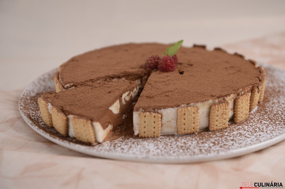 Bolo tricolor de chocolate