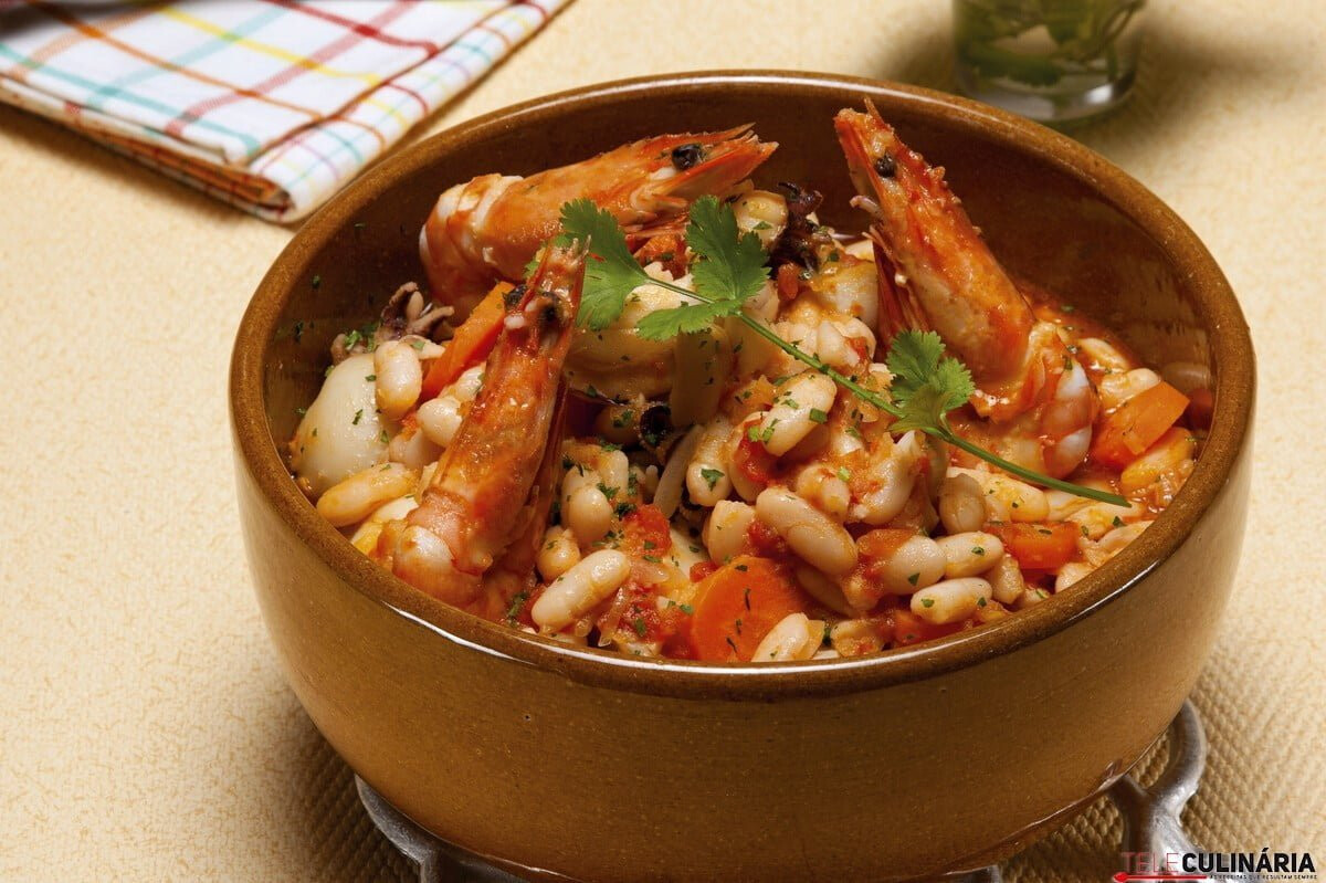 Feijoada de chocos com gambas