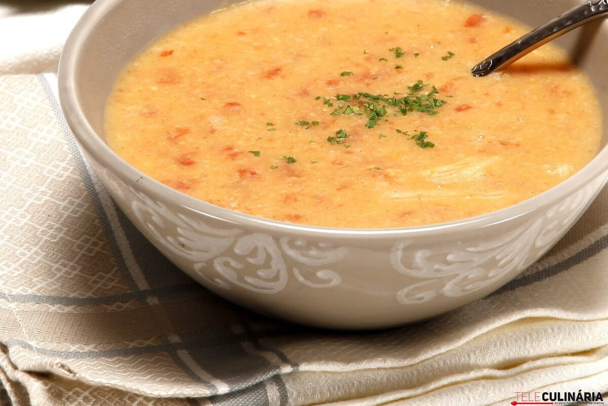 Sopa de grão com farinheira