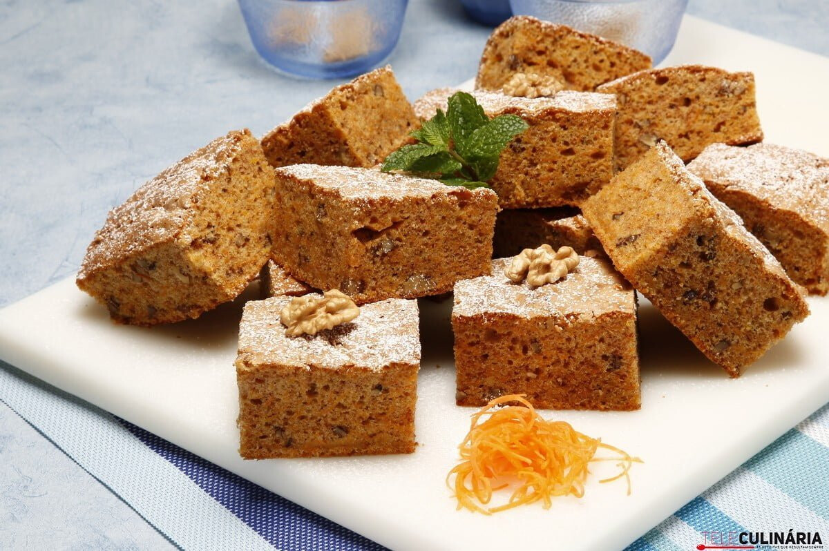 Quadradinhos de cenoura e noz