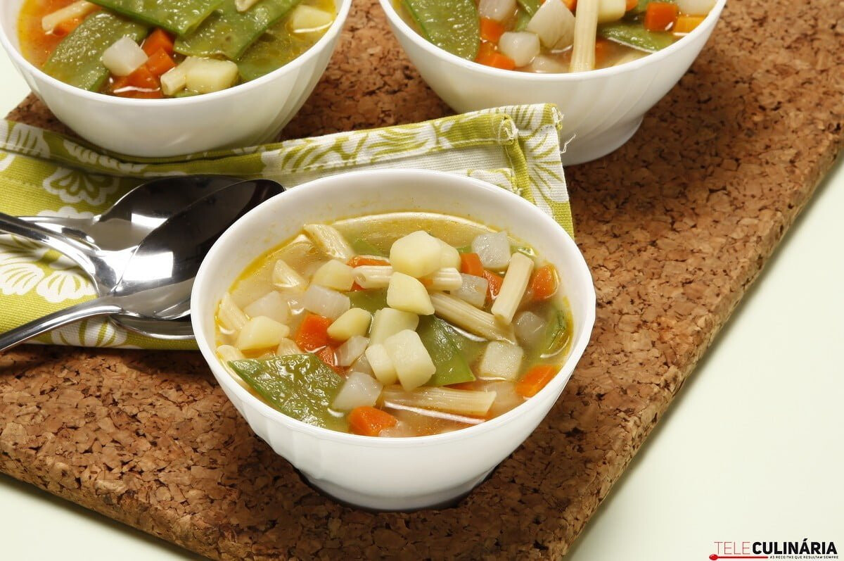 Sopa de ervilhas tortas