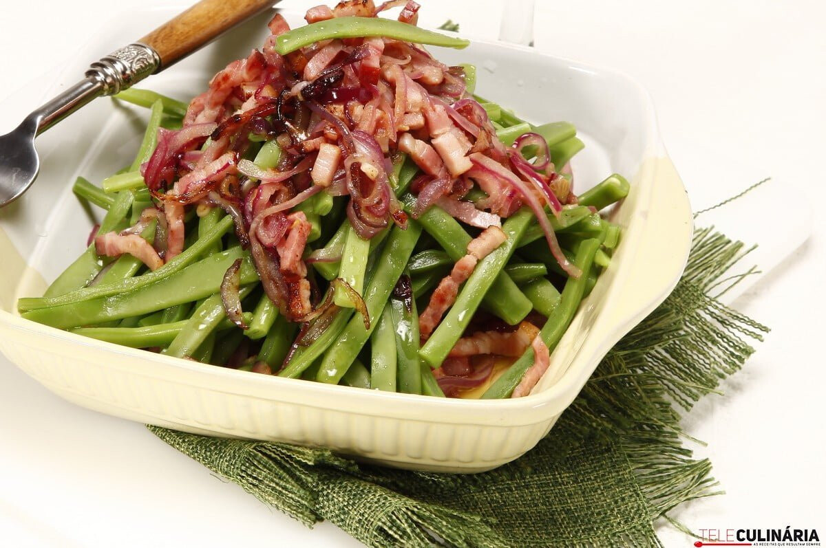 Feijão verde com bacon