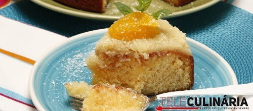 Bolo de laranja com coco