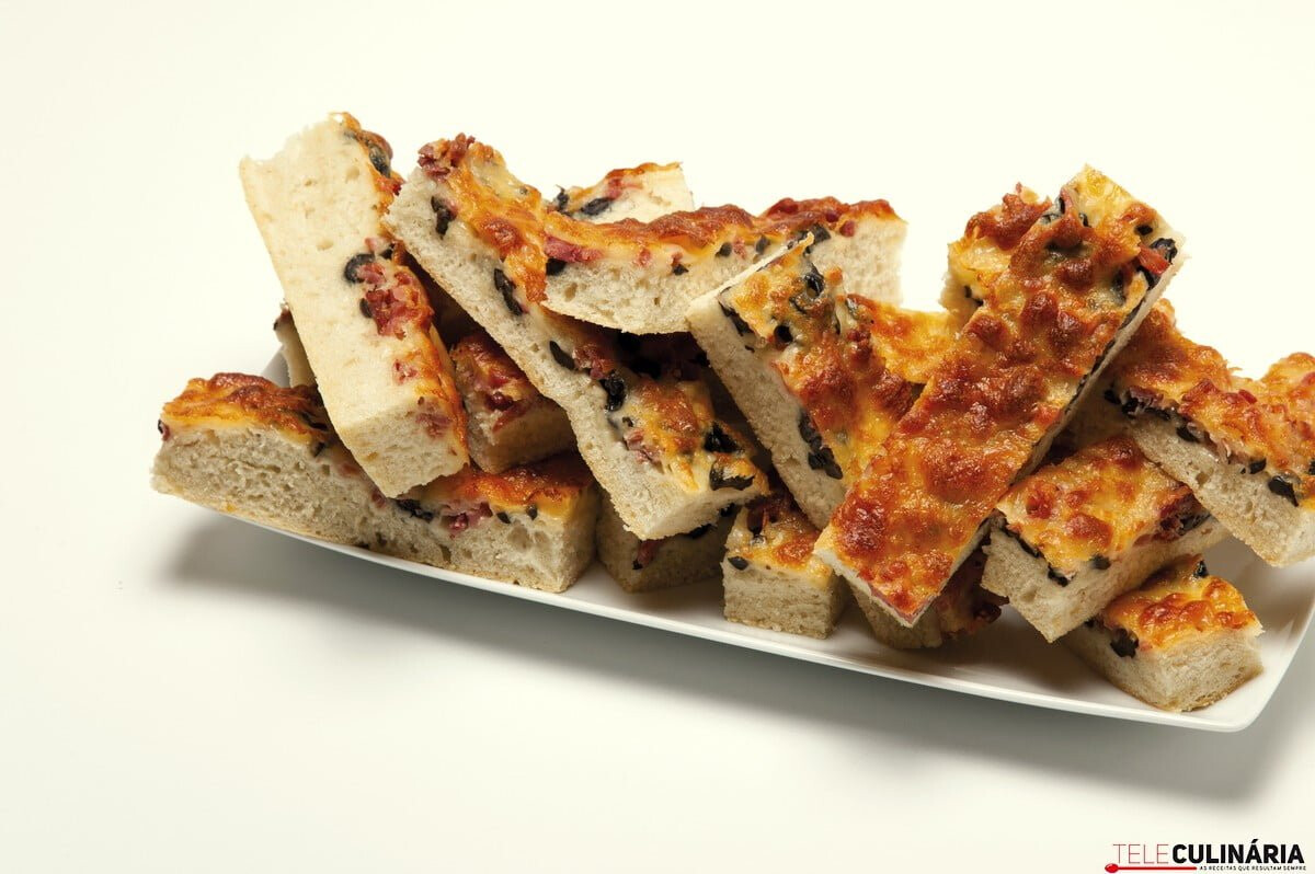 Palitos de queijo e presunto