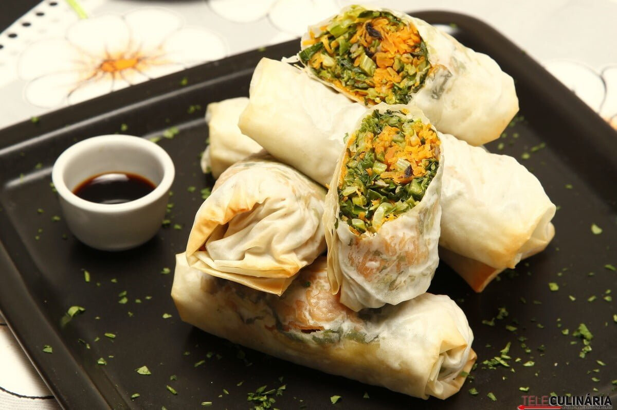 Rolinhos de vegetais no forno