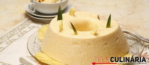 Bavaroise de ananás com 4 ingredientes