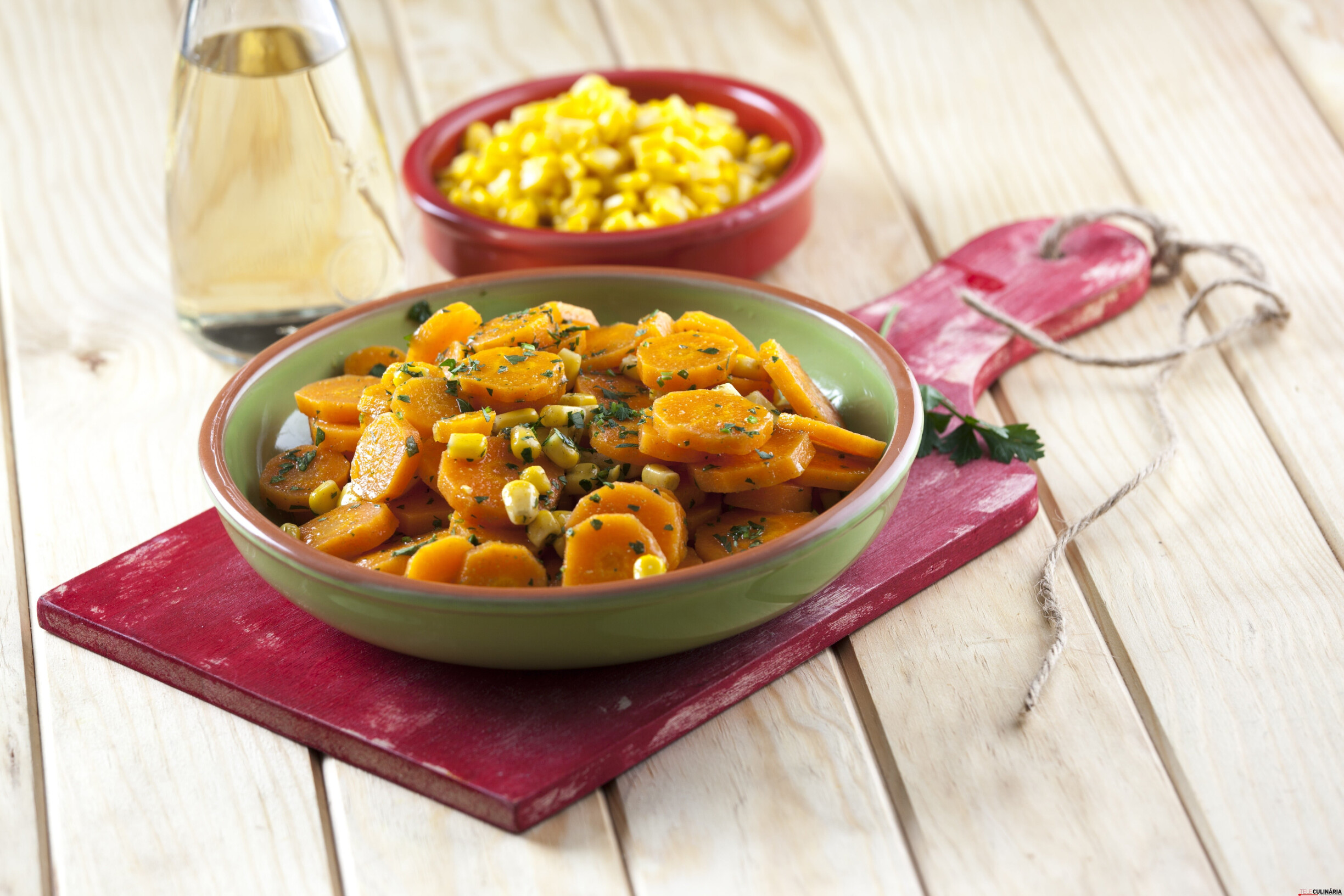 Cenouras marinadas com milho