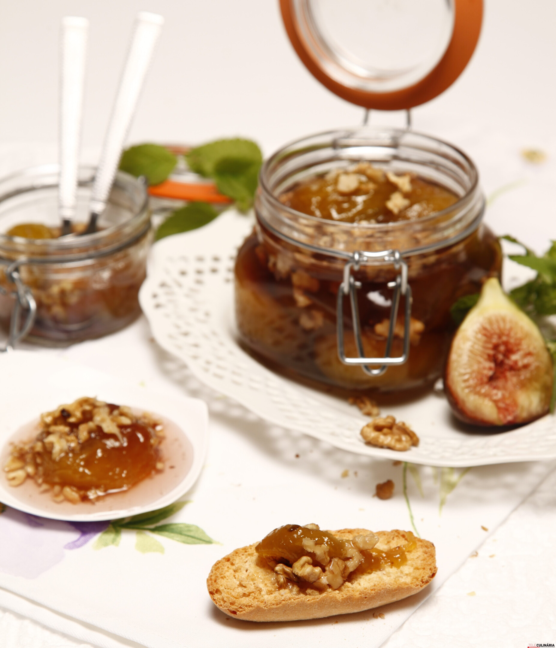 Compota de figos com noz