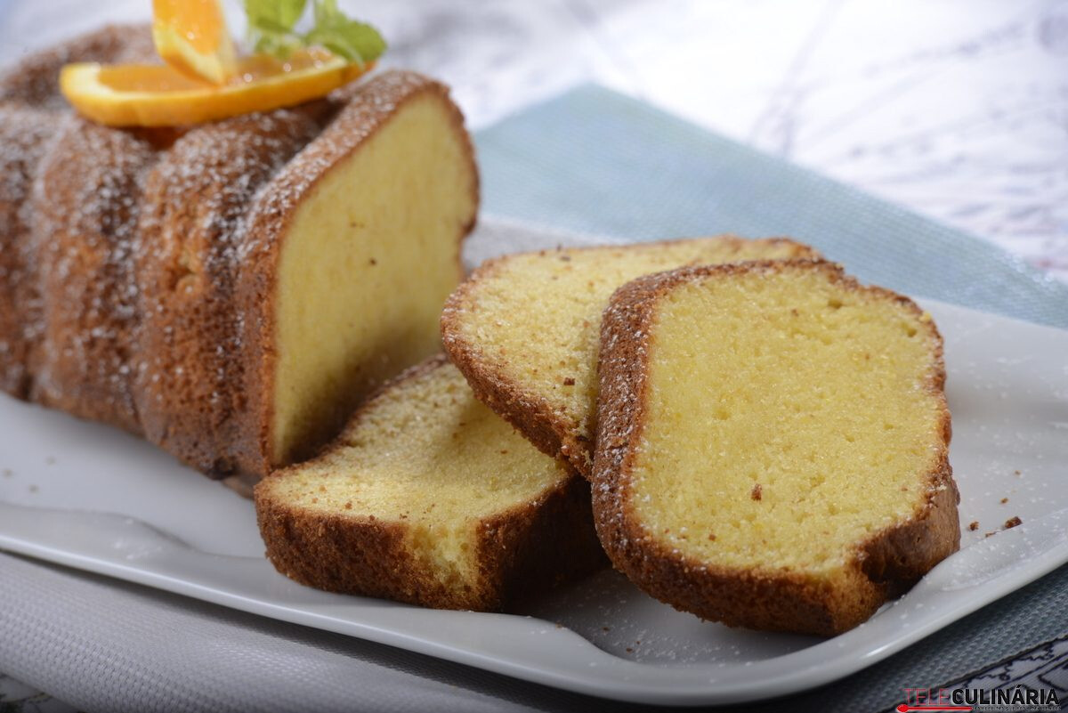 Bolo de laranja inteira (robot de cozinha)