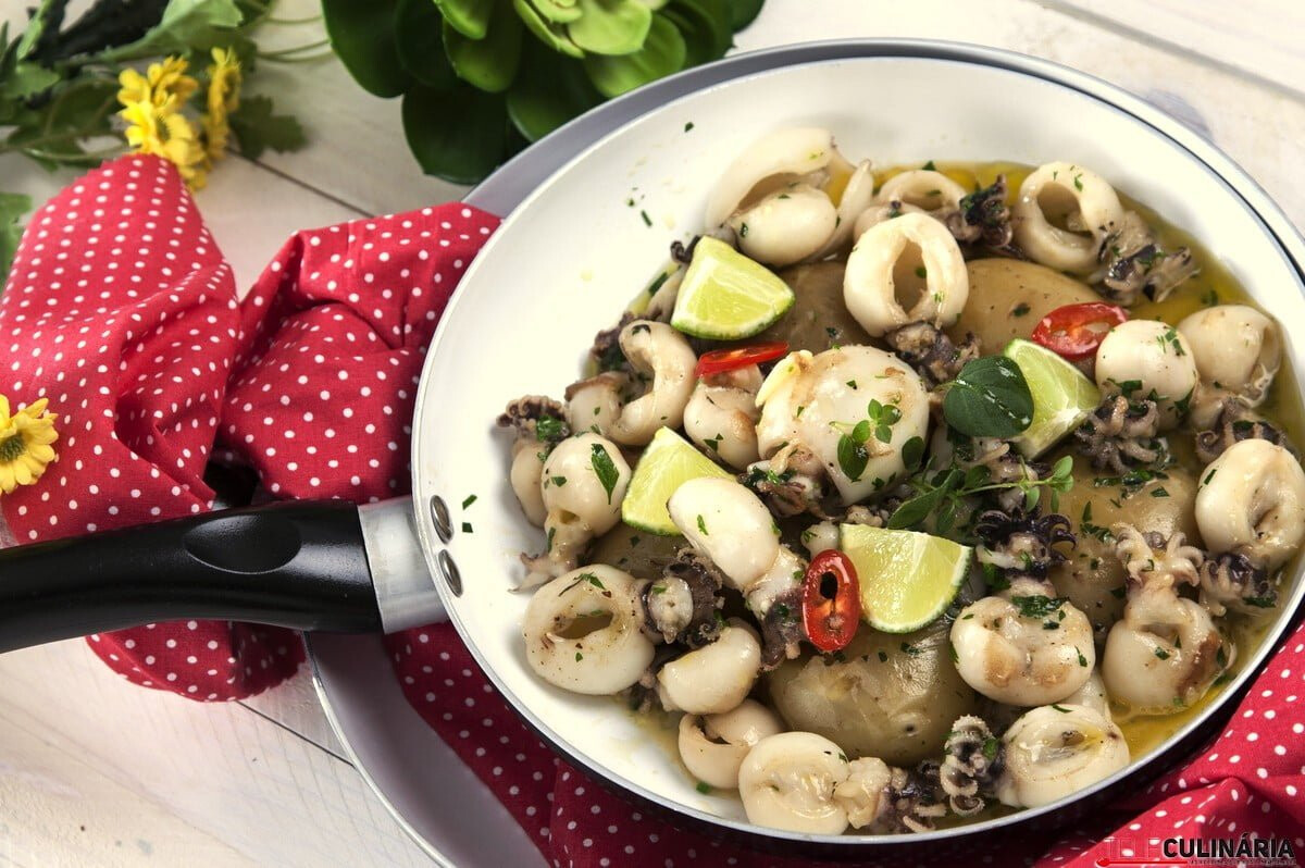 Chocos com molho de alho e ervas