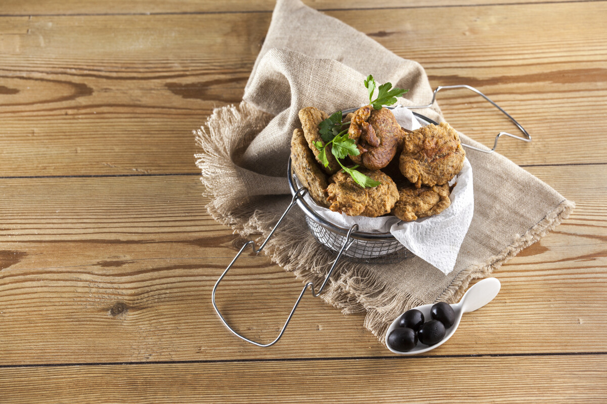 Pataniscas de azeitona (robot de cozinha)