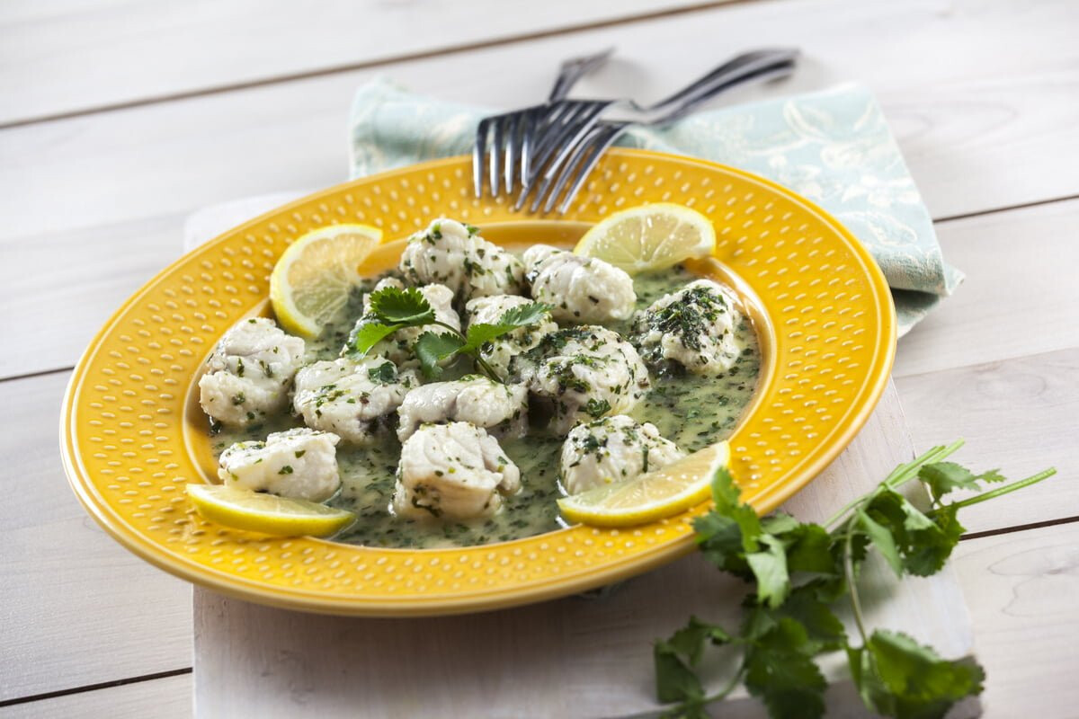 Tamboril salteado com coentros