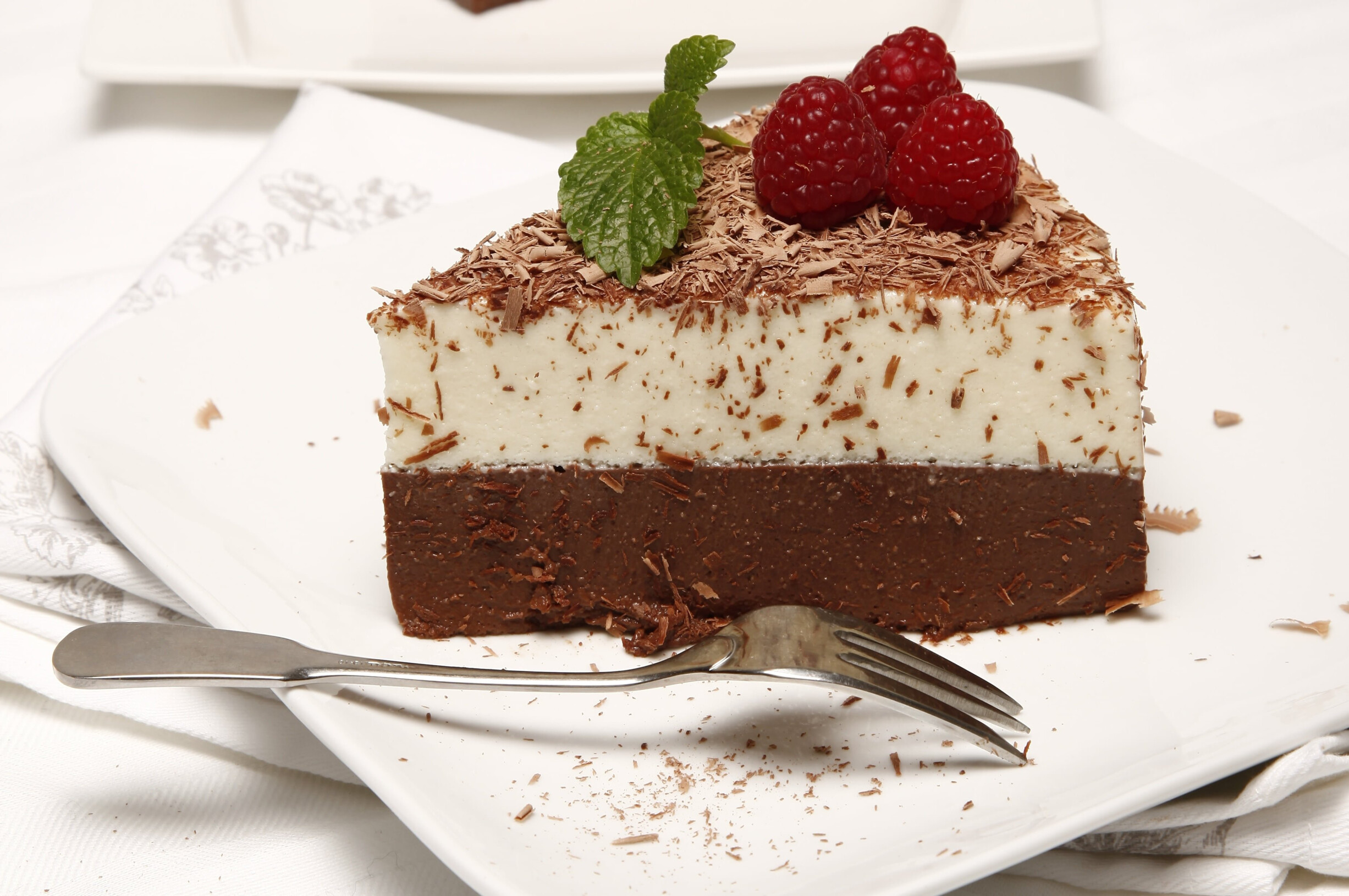 Semifrio de baunilha com chocolate preto