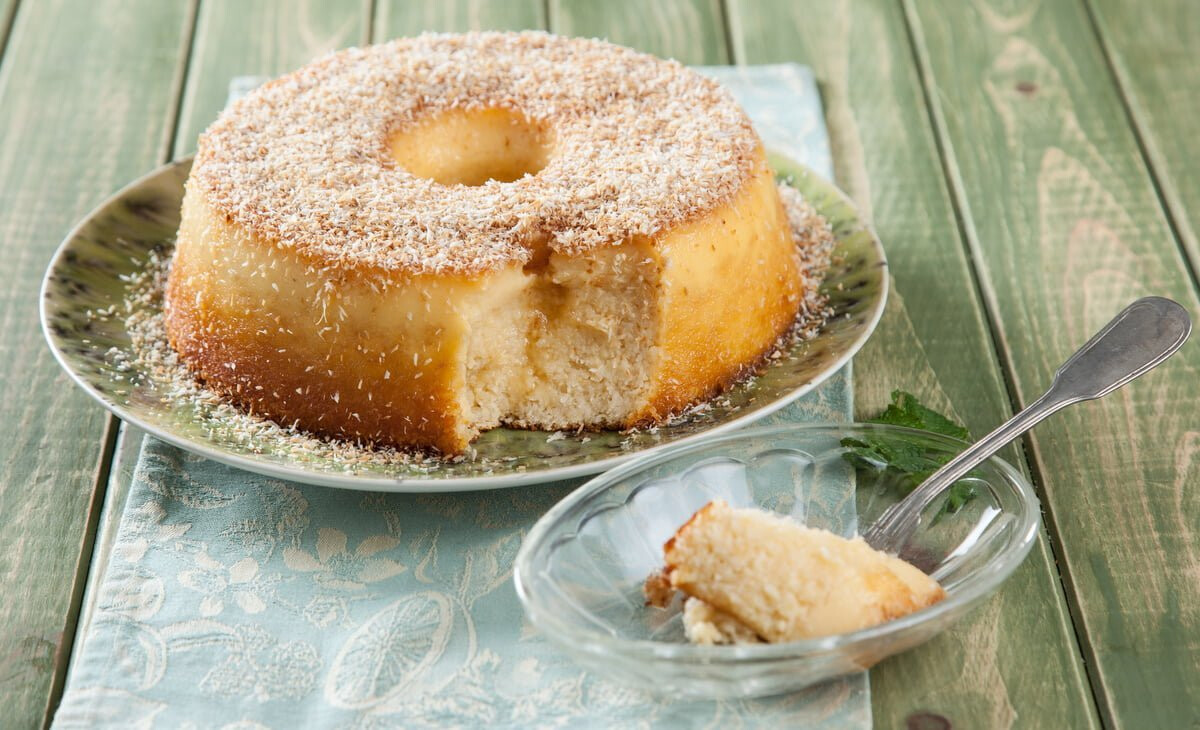 Pudim de coco e pão