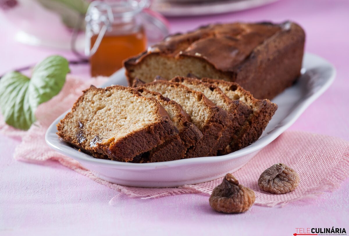 Bolo de figos com mel