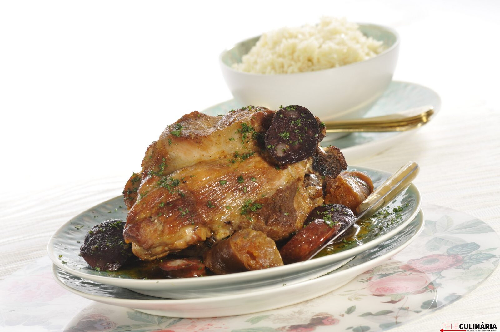 Pá de porco corada (robot de cozinha)