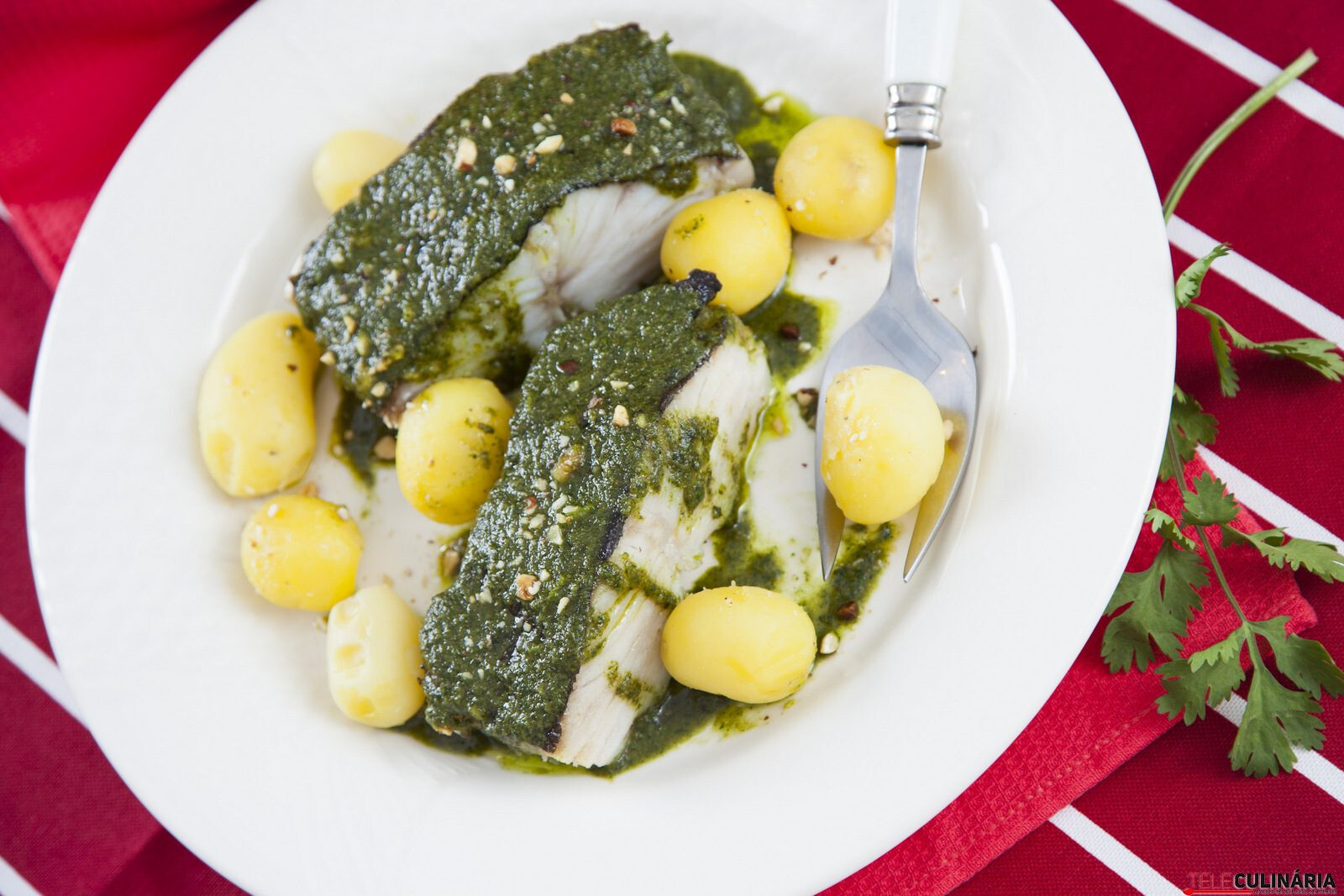 Bacalhau com pesto de coentros