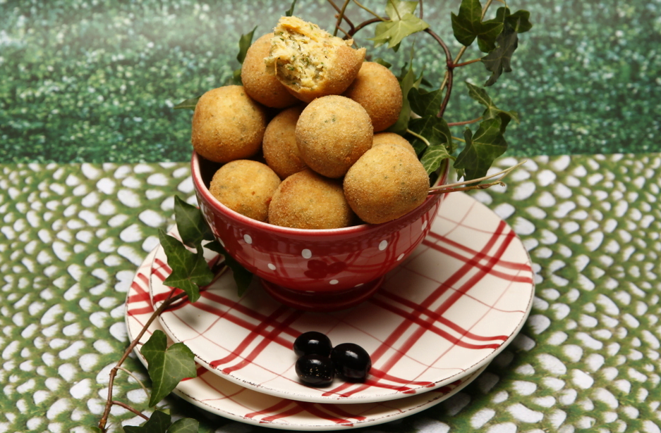 Bolinhos de grão com bacalhau