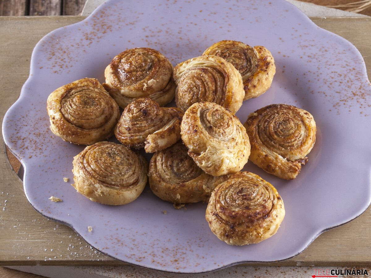 Caracóis de canela