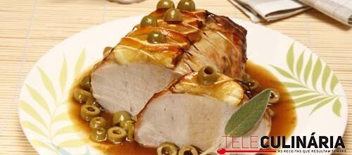 Lombo de porco com azeitonas verdes